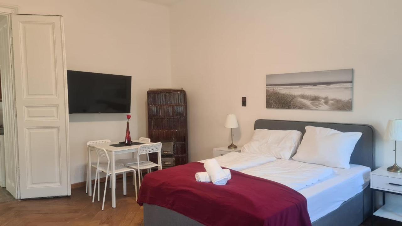 4 Great Apartment Akh - Ideal For Groups Of 19 Vienne Extérieur photo